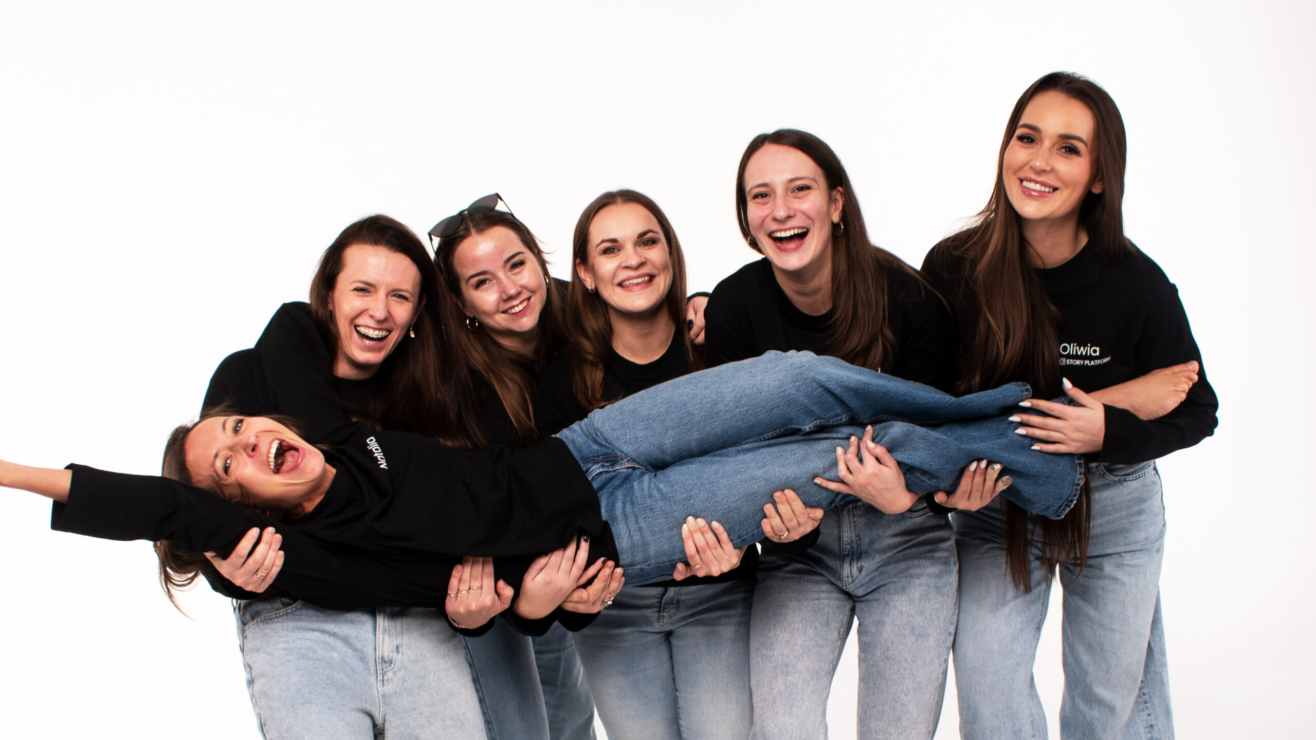 ostory platform team, mentorzy i natalia - szkolimy specjalistow social media